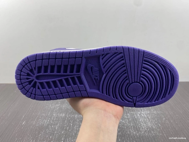 X CUSTOM AIR JORDAN DM7890-386 TRAVIS X OFF-WHITE 1 SCOTT 1211